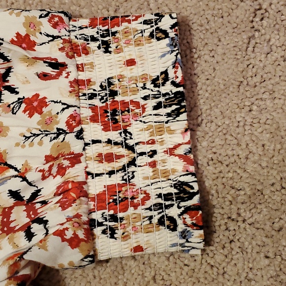 Loft Women's Short Sleeve Blouse Size Large - Picture 3 of 9